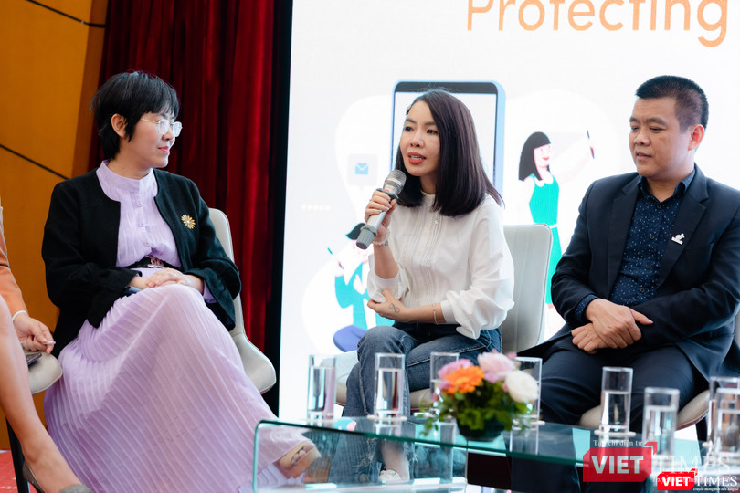 Diễn giả Phan Hồ Điệp chia sẻ tại toạ đàm.