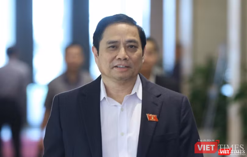 Chiều 5/4, Quốc hội đã bỏ phiếu bầu ông Phạm Minh Chính, ủy viên Bộ Chính trị, Trưởng ban Tổ chức Trung ương vào chức vụ Thủ tướng Chính phủ. Chiều 5/4, Quốc hội đã bỏ phiếu bầu ông Phạm Minh Chính, ủy viên Bộ Chính trị, Trưởng ban Tổ chức Trung ương vào chức vụ Thủ tướng Chính phủ.