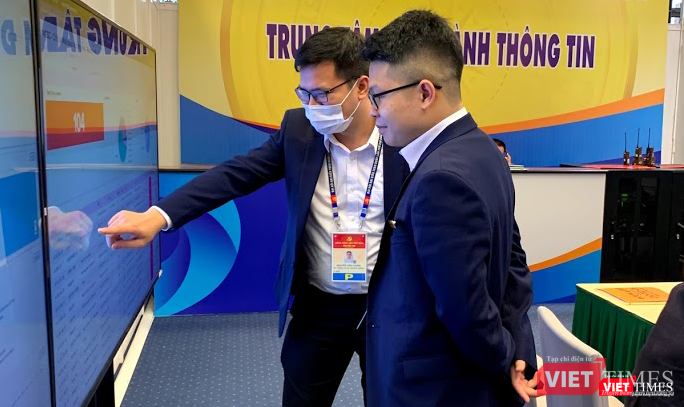 Trung tâm trực giám sát, bảo đảm an toàn thông tin 24/24 và xử lý tấn công mạng tại địa điểm tổ chức Hội nghị.