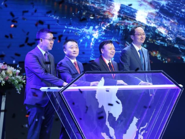 Phổ cập băng thông rộng đến hộ gia đình là điều kiện cần để bùng nổ tiêu dùng số ảnh 1