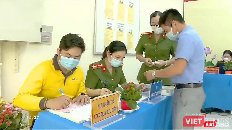 Vietnam Post cho biết chưa từng xảy ra bất kỳ trường hợp khiếu kiện nào về việc mất, thất lạc hay hư hỏng do chuyển phát chứng minh thư, căn cước công dân hay kết quả giải quyết thủ tục hành chính. Vietnam Post cho biết chưa từng xảy ra bất kỳ trường hợp khiếu kiện nào về việc mất, thất lạc hay hư hỏng do chuyển phát chứng minh thư, căn cước công dân hay kết quả giải quyết thủ tục hành chính.