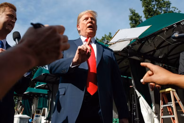 Ông Donald Trump tuyên bố áp dụng đánh thuế 25% đối với 50 tỷ hàng hóa Trung Quốc Ông Donald Trump tuyên bố áp dụng đánh thuế 25% đối với 50 tỷ hàng hóa Trung Quốc