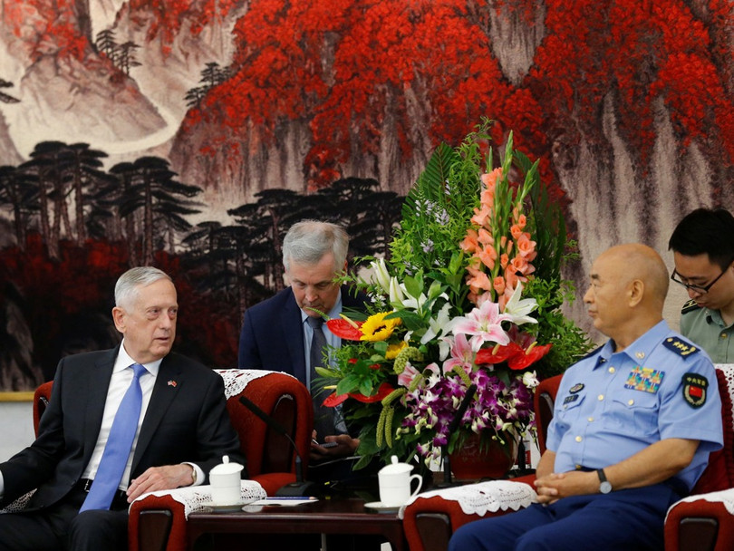 Ông James Mattis gặp Phó chủ tịch Quân ủy Trung Quốc Hứa Kỳ Lượng. Ông James Mattis gặp Phó chủ tịch Quân ủy Trung Quốc Hứa Kỳ Lượng.