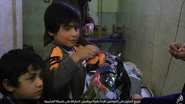 3/4 trẻ em đánh bom khủng bố là gái