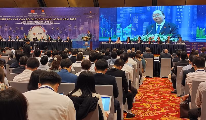 Thủ tướng Nguyễn Xuân Phúc phát biểu tại Diễn đàn cấp cao Đô thị thông minh ASEAN năm 2020. Ảnh: Anh Lê. 