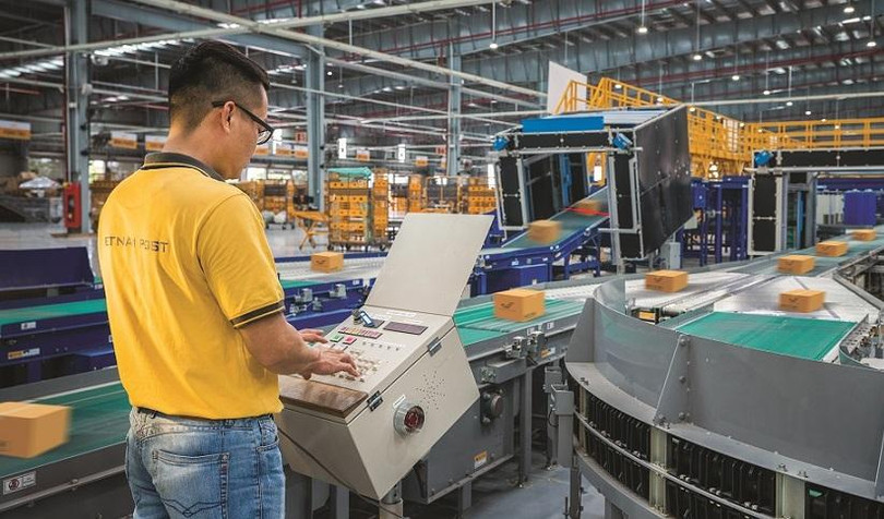 Nền tảng bán hàng hợp nhất tích hợp toàn bộ các dữ liệu từ khi tiếp nhận đơn hàng, xử lý giao dịch, logistic, quản lý kho, chăm sóc khách hàng,… (Hình ảnh thực hiện trước ngày 27/04/2021).