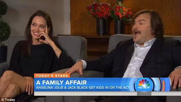 Ngôi nhà vợ chồng Angelina Jolie xáo trộn vì 1 người vô gia cư ảnh 1