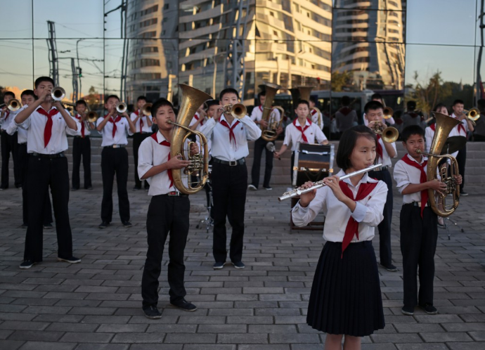 Những hình ảnh Kim Jong-un không muốn để lọt ra ngoài biên giới Triều Tiên ảnh 1