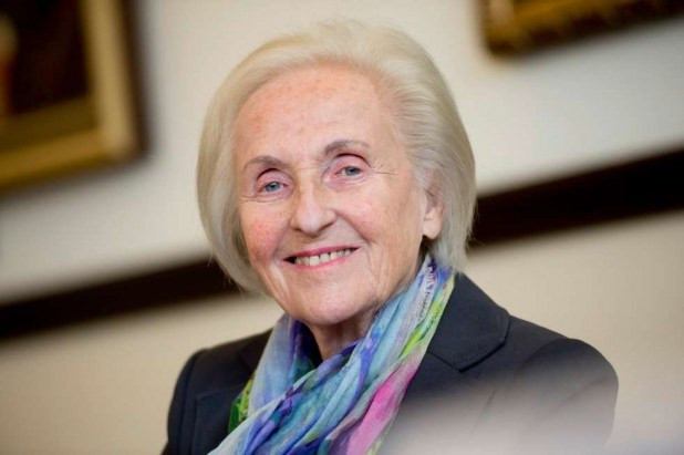 Với 13,3 tỷ USD, bà Johanna Quandt, phu nhân thứ ba của ông hoàng ngành công nghiệp máy tính Herbert Quandt, đã được xếp ở vị trí thứ chín.