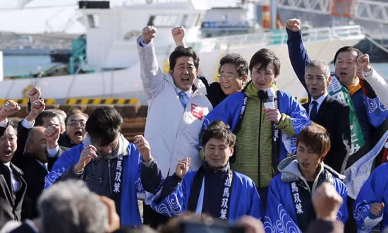 Thủ tướng Nhật "chọn cá" sau thảm hoạ rò rỉ phóng xạ Fukushima ảnh 4 Thủ tướng Nhật "chọn cá" sau thảm hoạ rò rỉ phóng xạ Fukushima ảnh 4