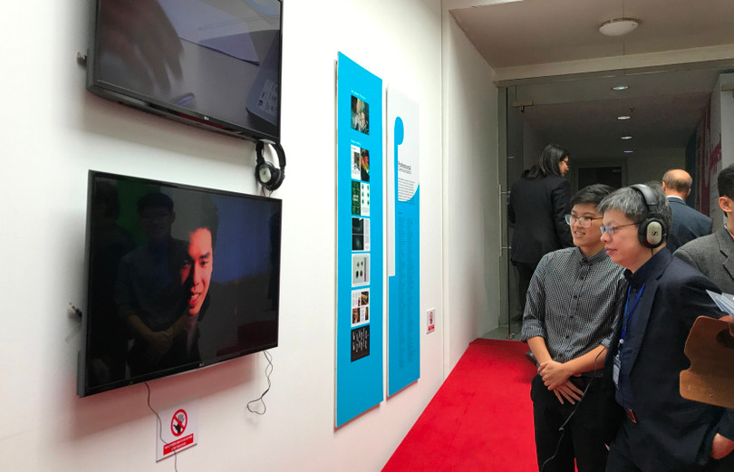 Đề xuất dự án truyền thông cho quần thể di tích Văn Miếu Quốc Tử Giám là một trong số hơn 14 sản phẩm sáng tạo được trưng bày tại triển lãm sáng tạo mang tên "Bigger!" đang được khoa Truyền thông &Thiết kế, Đại học RMIT Việt Nam tổ chức tại cơ sở đào tạo 