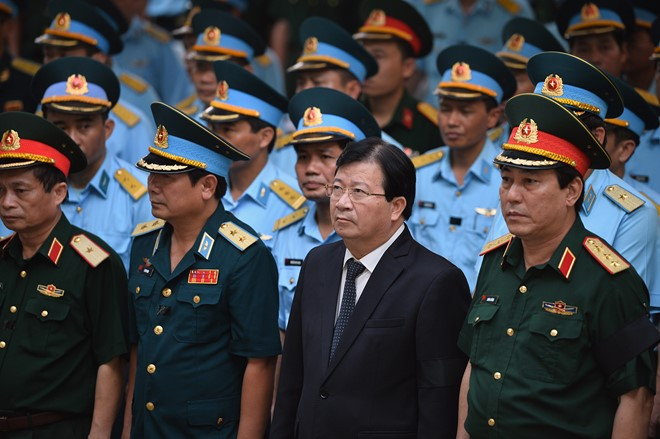 Những hình ảnh thắt lòng trong đám tang phi công Trần Quang Khải ảnh 9