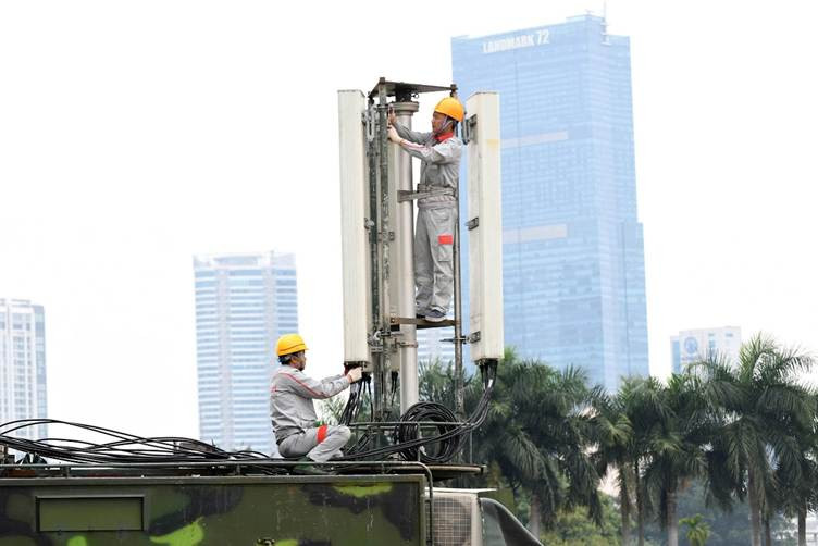 Với 1.700 trạm 5G cả lớn và nhỏ, 5G Viettel phủ sóng toàn bộ các địa điểm diễu binh, diễu hành cũng như các sự kiện chào mừng A80.