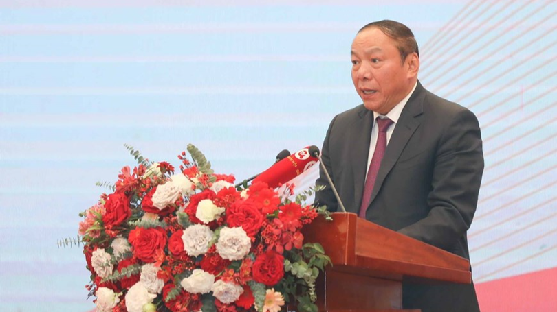 Bộ trưởng Nguyễn Văn Hùng đề nghị từng bước đẩy nhanh quá trình chuyển đổi số trong lĩnh vực văn hoá, du lịch. Ảnh: Thanh Tùng - TTXVN. Bộ trưởng Nguyễn Văn Hùng đề nghị từng bước đẩy nhanh quá trình chuyển đổi số trong lĩnh vực văn hoá, du lịch. Ảnh: Thanh Tùng - TTXVN.