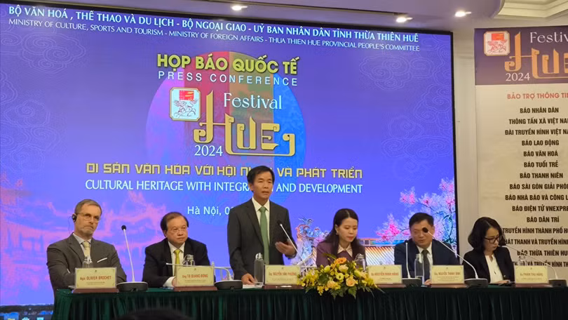 hop bao Hue.jpg