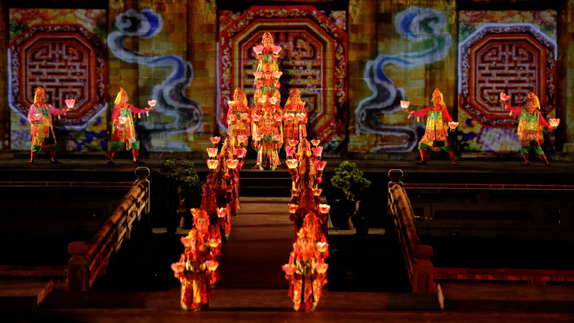 Nhiều công nghệ số hiện đại được trình diễn trên sân khấu của Festival Huế 2024.