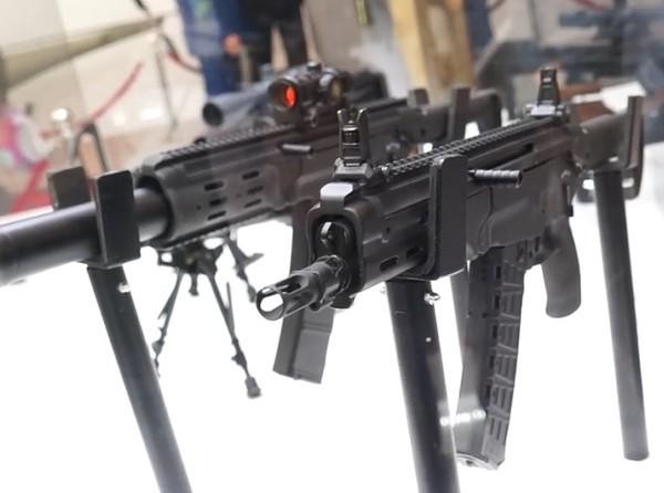 Việc bán AM-17 cho đối tác nước ngoài có thể xem là giải pháp không tồi.