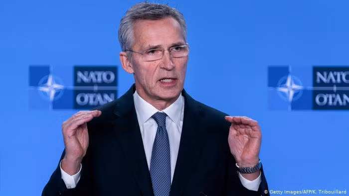 Tổng Thư ký NATO Jens Stoltenberg phản đối việc EU thành lập lực lượng quân sự riêng. Tổng Thư ký NATO Jens Stoltenberg phản đối việc EU thành lập lực lượng quân sự riêng.