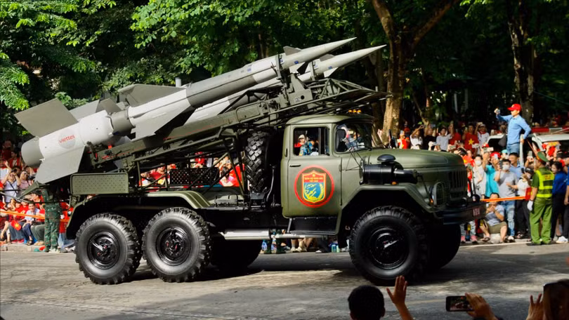 Tổ hợp tên lửa phòng không S-125-VT là một trong những thành phần nòng cốt của hệ thống phòng thủ bờ biển.