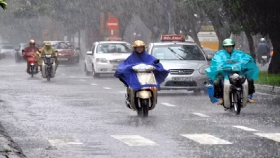 Bão số 2 sau khi đổ bộ vào đất liền Trung Quốc đã suy yếu tuy nhiên hoàn lưu của cơn bão có tên quốc tế là bão Nida này sẽ gây ảnh hưởng khiến trời chuyển mưa ở Bắc Bộ.