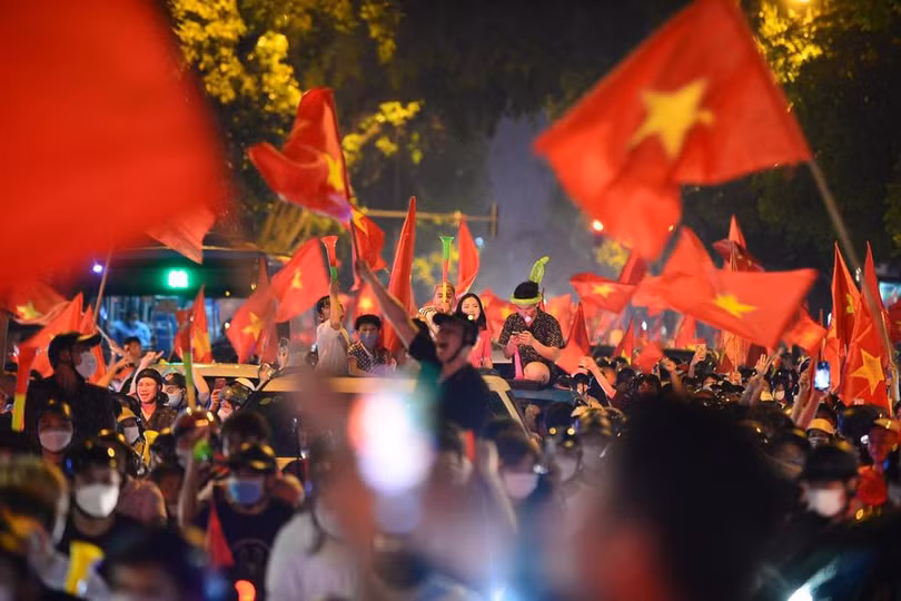 Không khí trên phố Hàng Bài và Hai Bà Trưng, quận Hoàn Kiếm rất sôi động