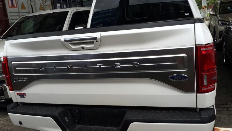 Xe bán tải hạng sang Ford F-150 Limited 2016 giá 1,4 tỷ đồng ảnh 5