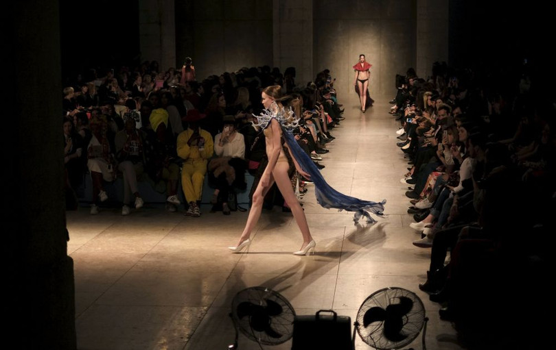 Đốt mắt với tuần lễ thời trang ở Lisbon ảnh 1