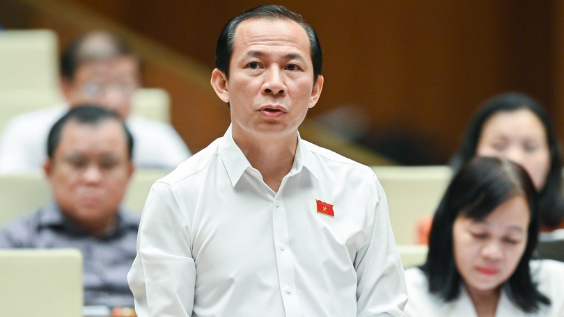 Đại biểu Võ Mạnh Sơn cho rằng Luật Giao dịch điện tử (sửa đổi) cần cho phép các bên được tự thỏa thuận về việc sử dụng các loại chữ ký điện tử hoặc chứng thư điện tử.