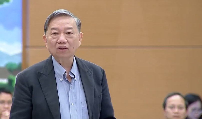 Bộ trưởng Bộ Công an Tô Lâm cho rằng không cấp căn cước cho trẻ em dưới 14 tuổi là khoảng trống khiến công dân không có giấy tờ để hội nhập quốc tế. 