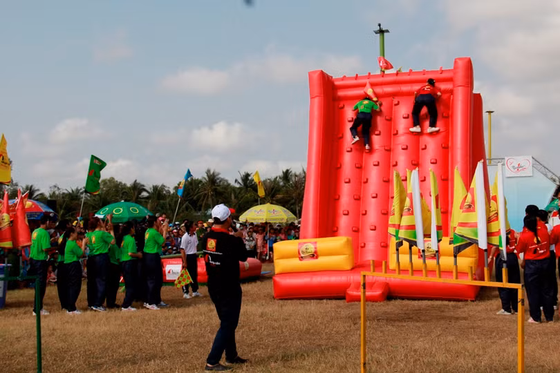 Làng làm lu và xã nghèo ở Bến Tre vào cuộc đua giành cầu treo