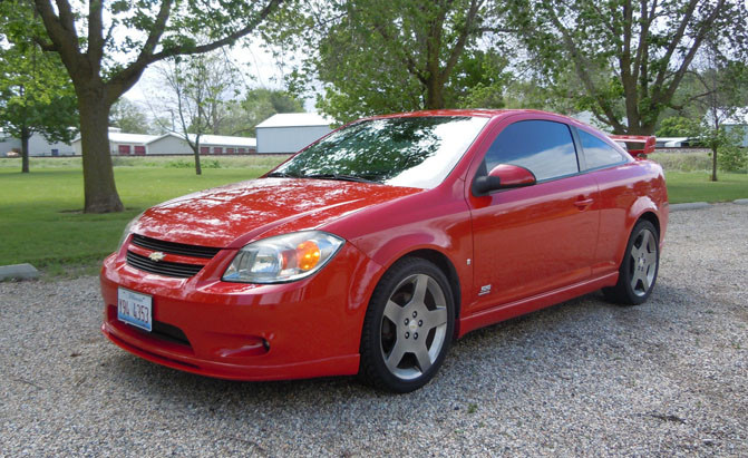 Điểm danh 10 mẫu ô tô cũ giá rẻ mà vẫn tốt ảnh 1