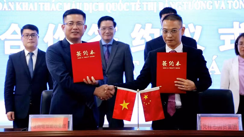Viettel Post ký kết với thành phố Bằng Tường (Trung Quốc) để hợp tác thành lập Văn phòng đại diện và xây dựng trung tâm giao dịch nông sản Trung Quốc - ASEAN/