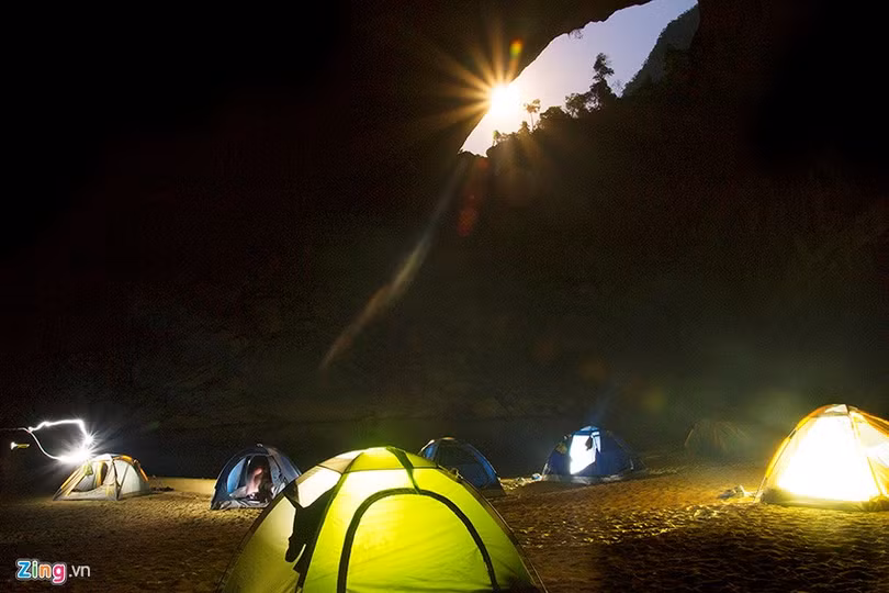 Sơn Đoòng hùng vĩ qua ống kính người Việt ảnh 1