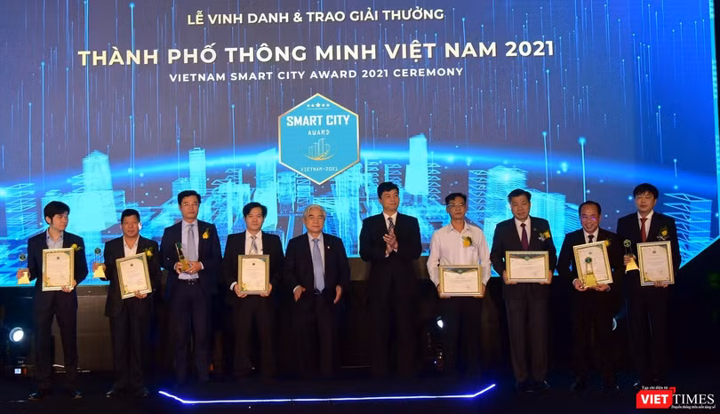 9 giải thưởng Thành phố thông minh Việt Nam 2021 được trao cho 4 đô thị.
