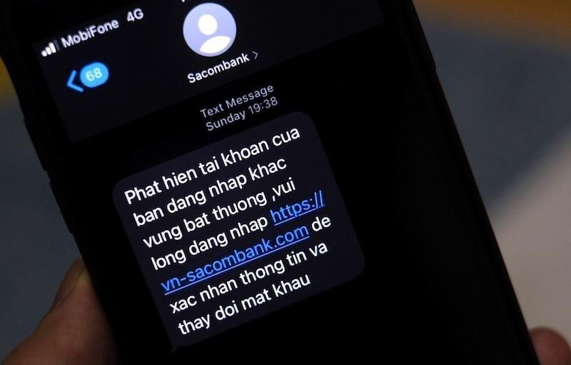 Tin nhắn chứa đường dẫn lạ với mục đích lừa đảo. Tin nhắn chứa đường dẫn lạ với mục đích lừa đảo.