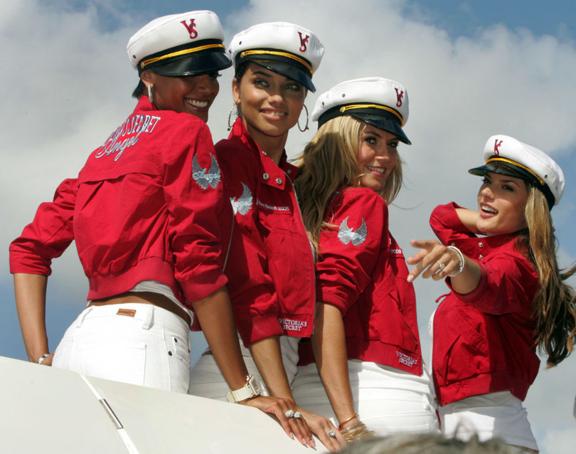 Vẻ đẹp hút mắt của thiên thần nội y Victoria’s Secret ảnh 9