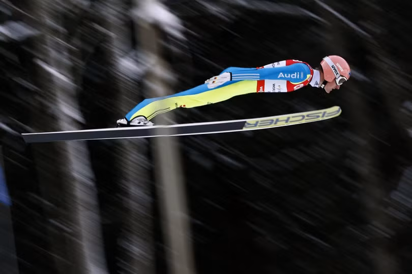 Phần thi của Severin Freund (Đức) trong cạnh tranh trong giải Vô địch trượt tuyết thế giới tại Bad Mitterndorf, Áo.
