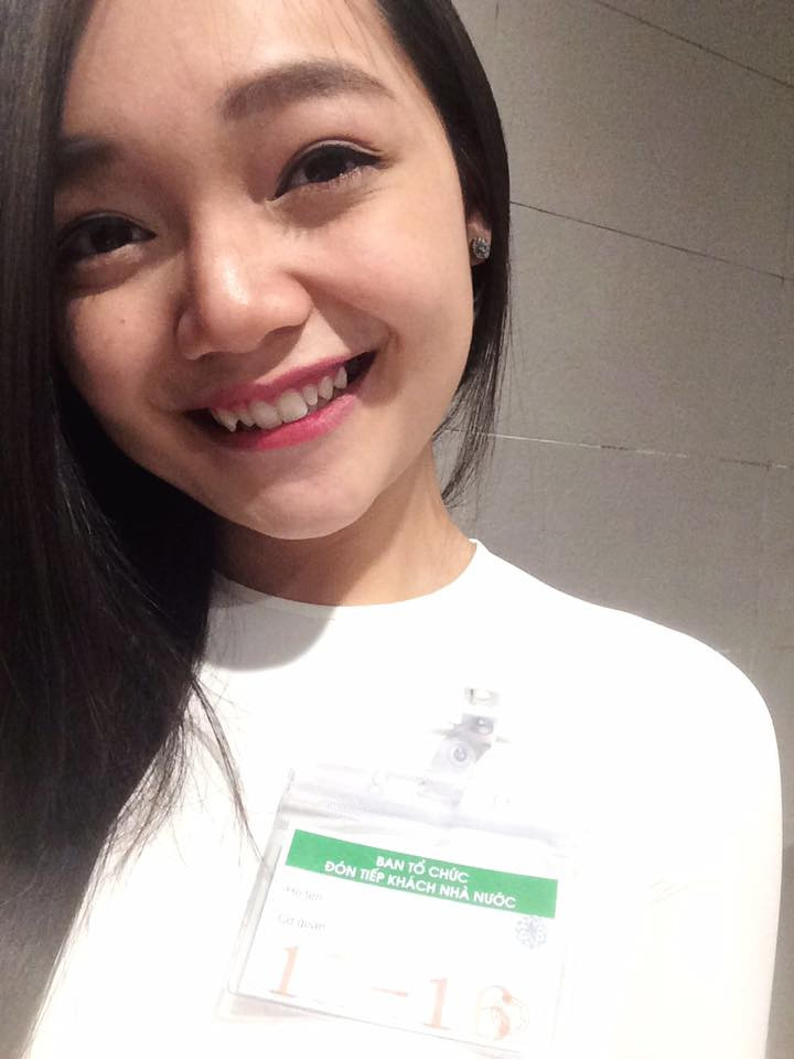 Nữ sinh Hà Nội khen "tay Barack Obama ấm lắm” ảnh 5