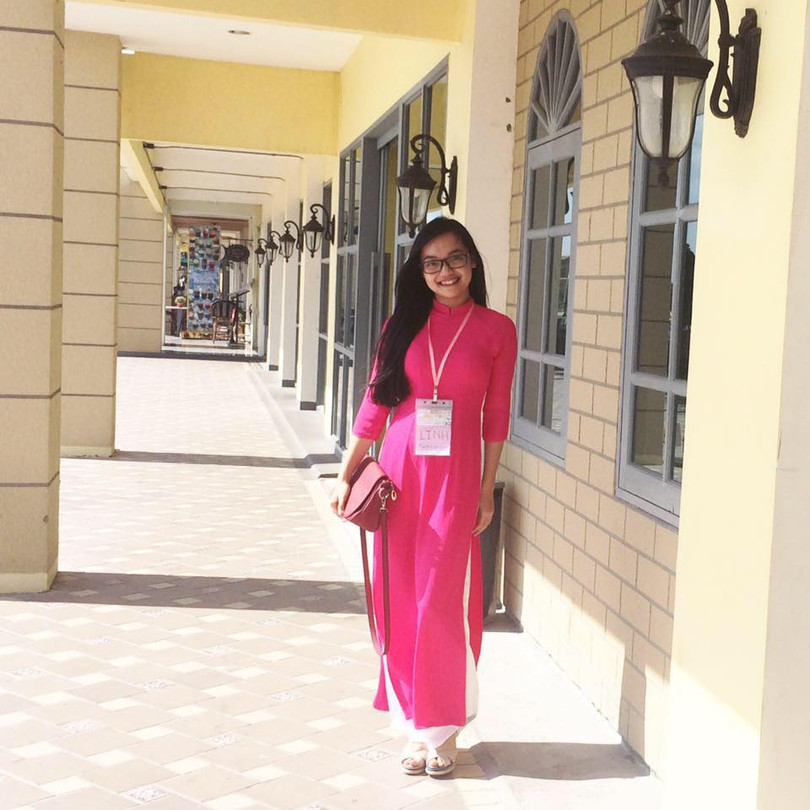 Nữ sinh Hà Nội khen "tay Barack Obama ấm lắm” ảnh 6