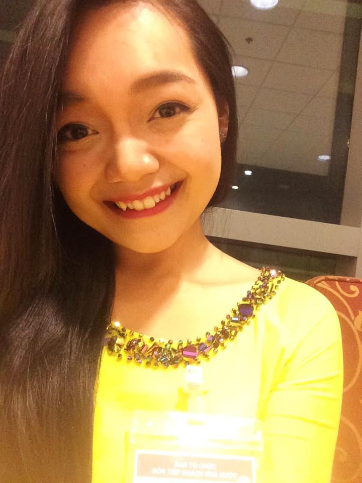 Nữ sinh Hà Nội khen "tay Barack Obama ấm lắm” ảnh 1