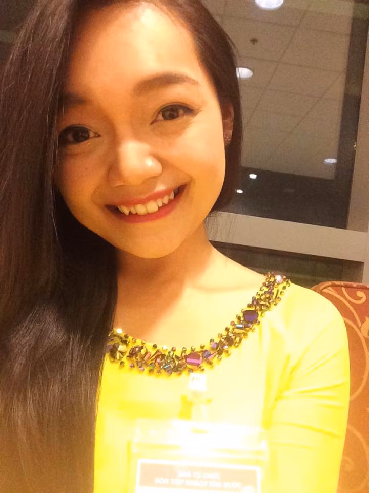 Nữ sinh Hà Nội khen "tay Barack Obama ấm lắm” ảnh 1 Nữ sinh Hà Nội khen "tay Barack Obama ấm lắm” ảnh 1