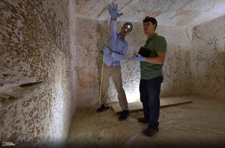 Cận cảnh căn phòng bí mật trong mộ Tutankhamun ảnh 1