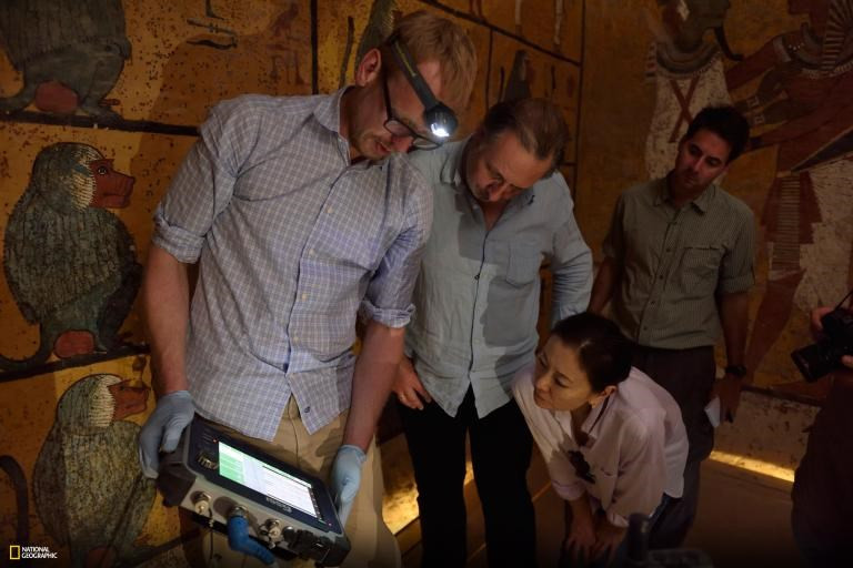 Cận cảnh căn phòng bí mật trong mộ Tutankhamun ảnh 3