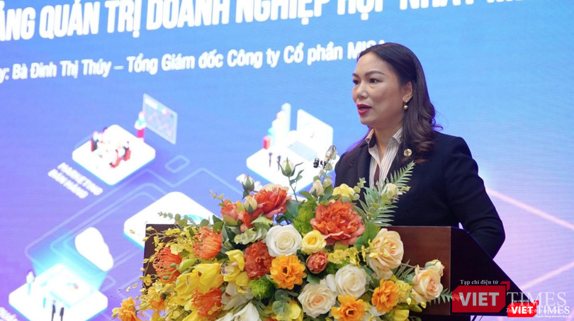 Bà Đinh Thị Thuý khẳng định MISA AMIS ứng dụng những công nghệ mới 4.0 mới nhất như Cloud, AI, Big Data, Blockchain,…, mang đến trải nghiệm mới về làm việc và điều hành thông minh. Bà Đinh Thị Thuý khẳng định MISA AMIS ứng dụng những công nghệ mới 4.0 mới nhất như Cloud, AI, Big Data, Blockchain,…, mang đến trải nghiệm mới về làm việc và điều hành thông minh.