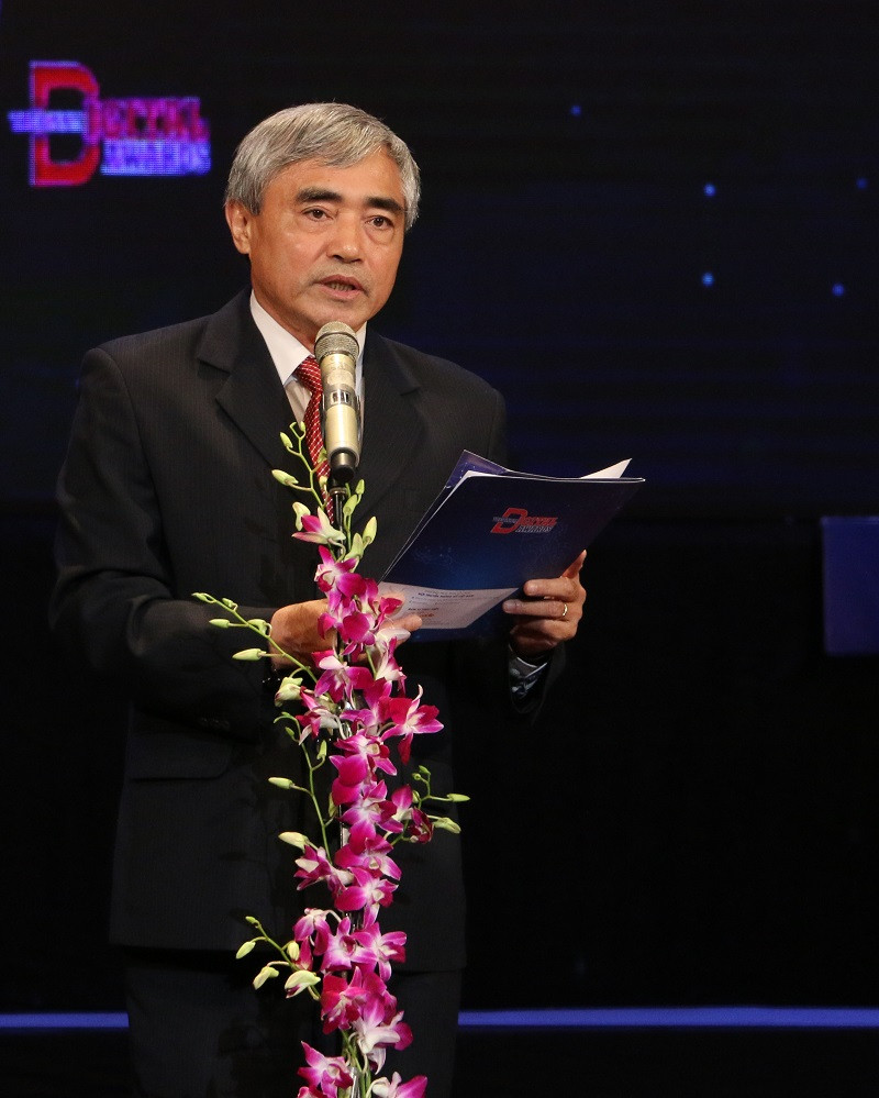 TS. Nguyễn Minh Hồng – Chủ tịch Hội Truyền thông số Việt Nam, Trưởng ban tổ chức Giải thưởng Chuyển đổi số Việt Nam 2020, nguyên Thứ trưởng Bộ Thông tin và Truyền thông