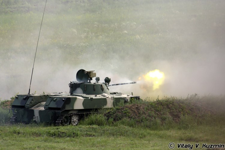 Cận cảnh xe tăng-thiết giáp Nga chạy, nhảy, bắn ảnh 7