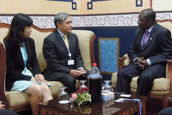 Thứ trưởng Nguyễn Minh Hồng gặp và làm việc với ông Brahima Sanou – Cục trưởng Cục phát triển viễn thông ITU