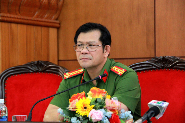 Khởi tố, tạm giữ khẩn cấp 6 đối tượng trong vụ cà phê nhuộm pin ảnh 1