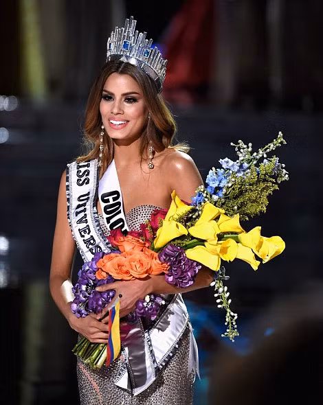 Hoa hậu Hoàn vũ "hụt' tuyên bố từ bỏ ngôi vị Á hậu ảnh 3