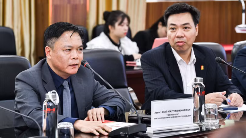 Phó Giám đốc Đại học Bách khoa Hà Nội Nguyễn Phong Điền mong muốn sinh viên HUST được tiếp cận sớm với các công nghệ lõi.